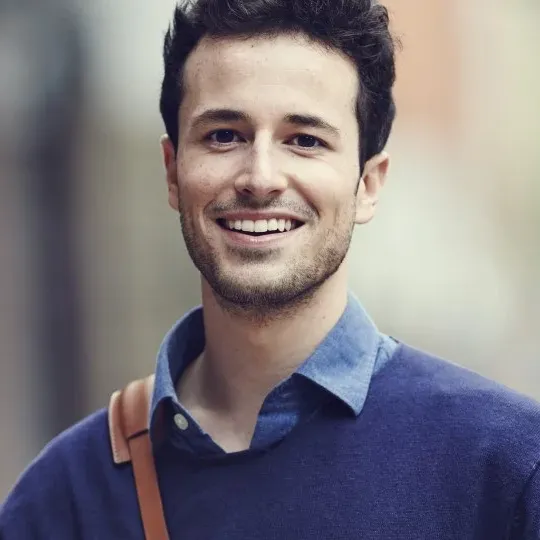 MARK  TOM